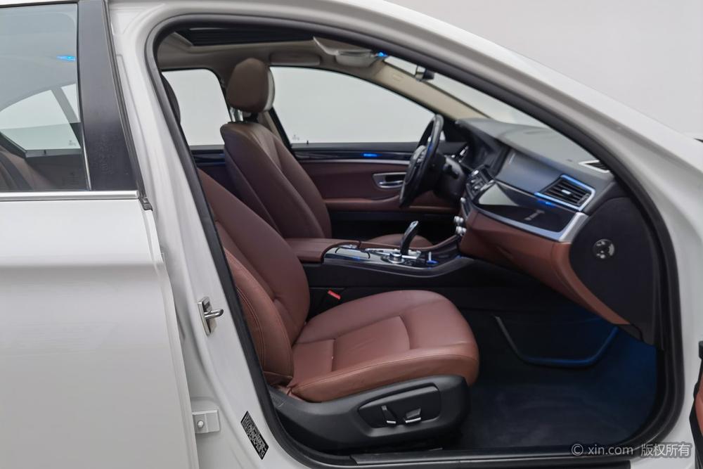 BMW BMW 5-Series