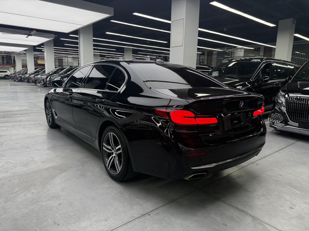 BMW BMW 5-Series