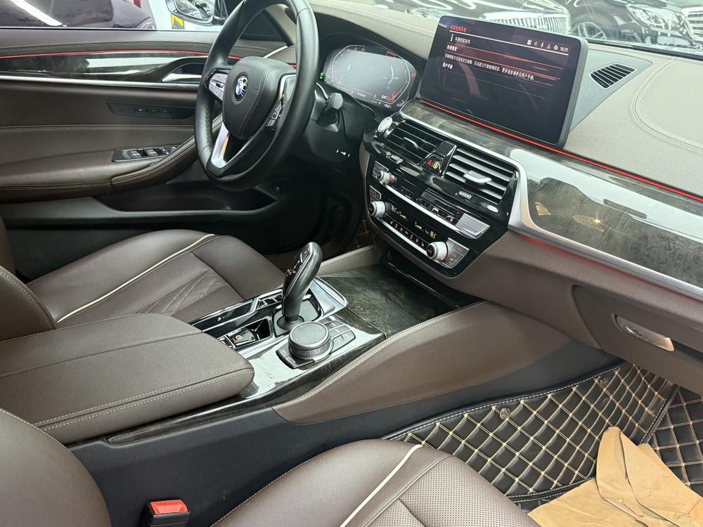 BMW BMW 5-Series