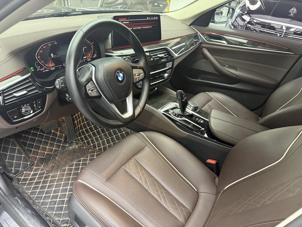BMW BMW 5-Series