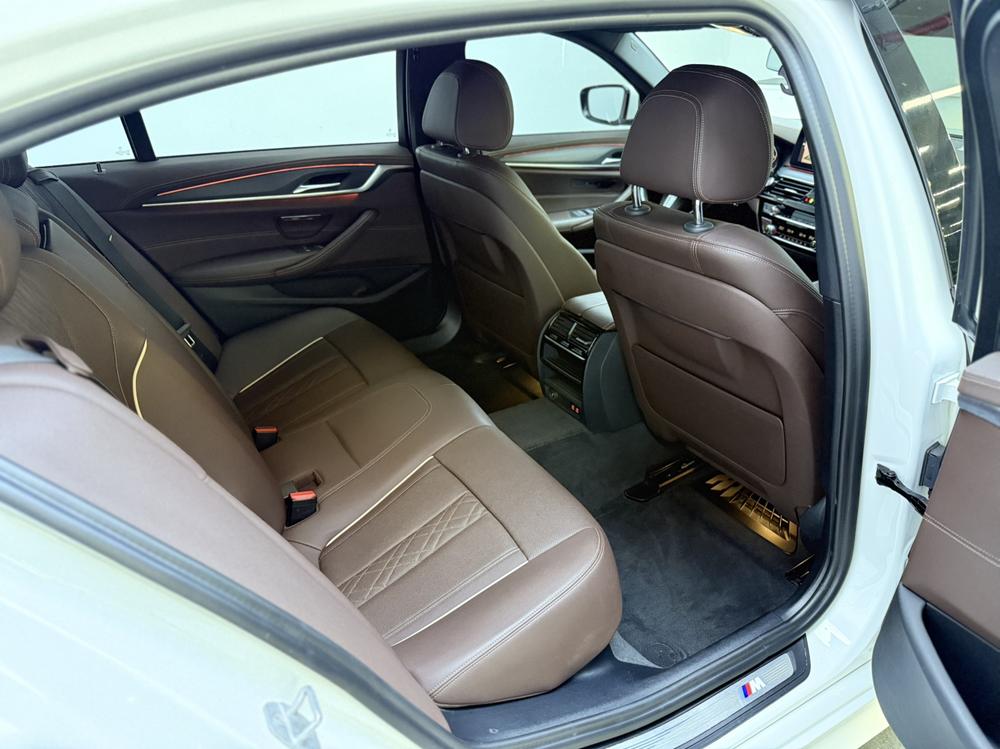 BMW BMW 5-Series