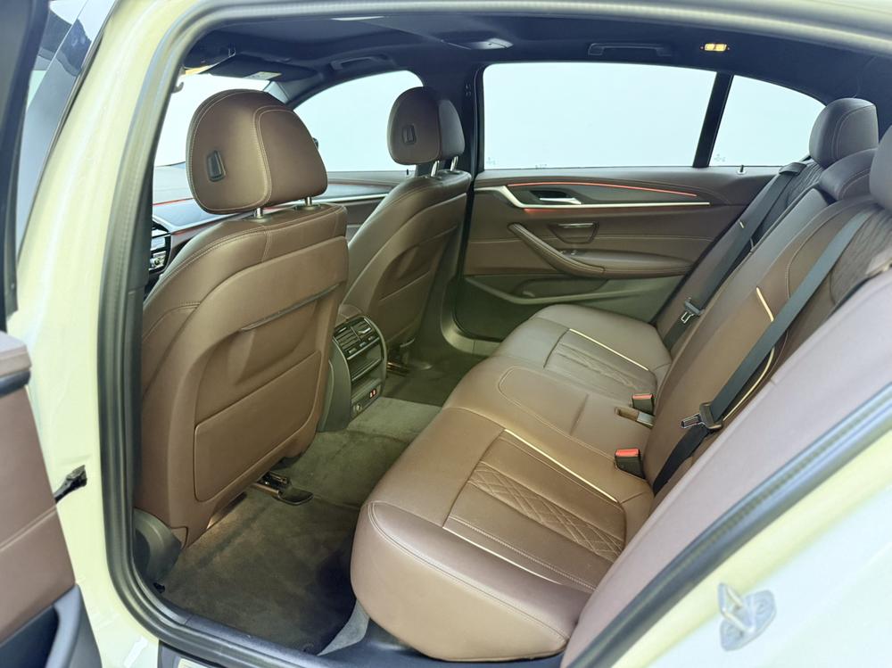 BMW BMW 5-Series