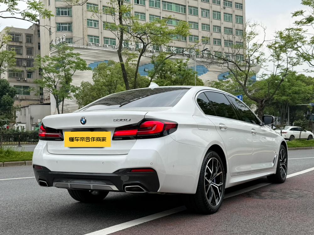 BMW BMW 5-Series