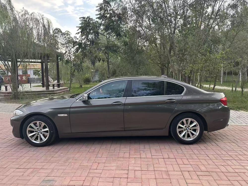 BMW BMW 5-Series