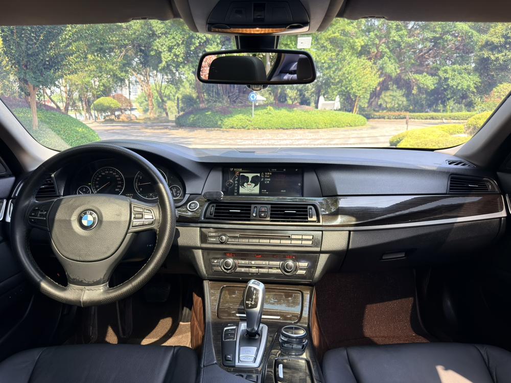 BMW BMW 5-Series