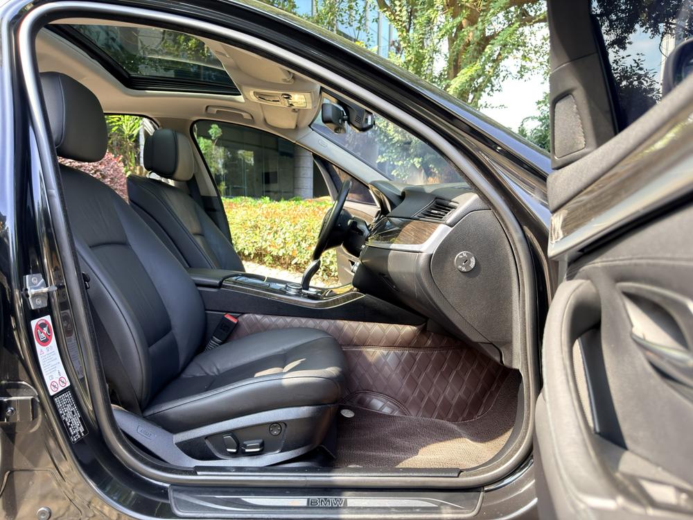 BMW BMW 5-Series