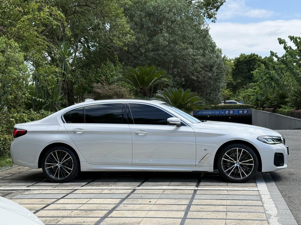 BMW BMW 5-Series