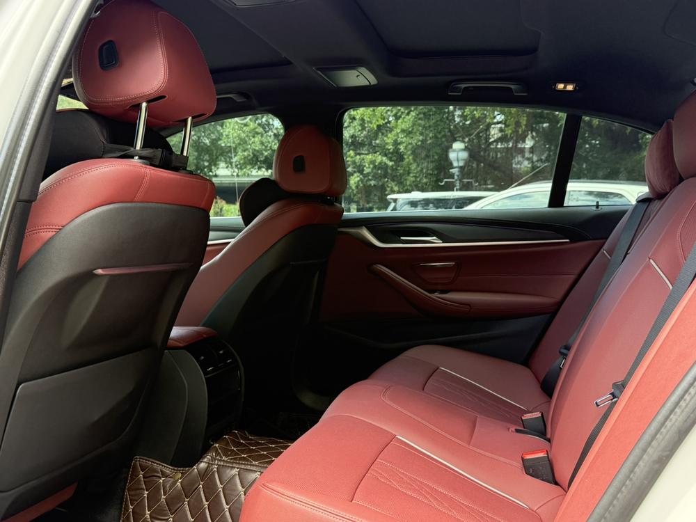 BMW BMW 5-Series