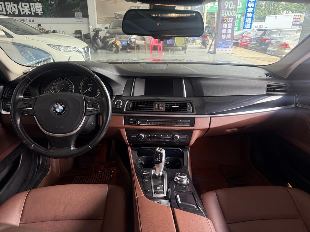 BMW BMW 5-Series