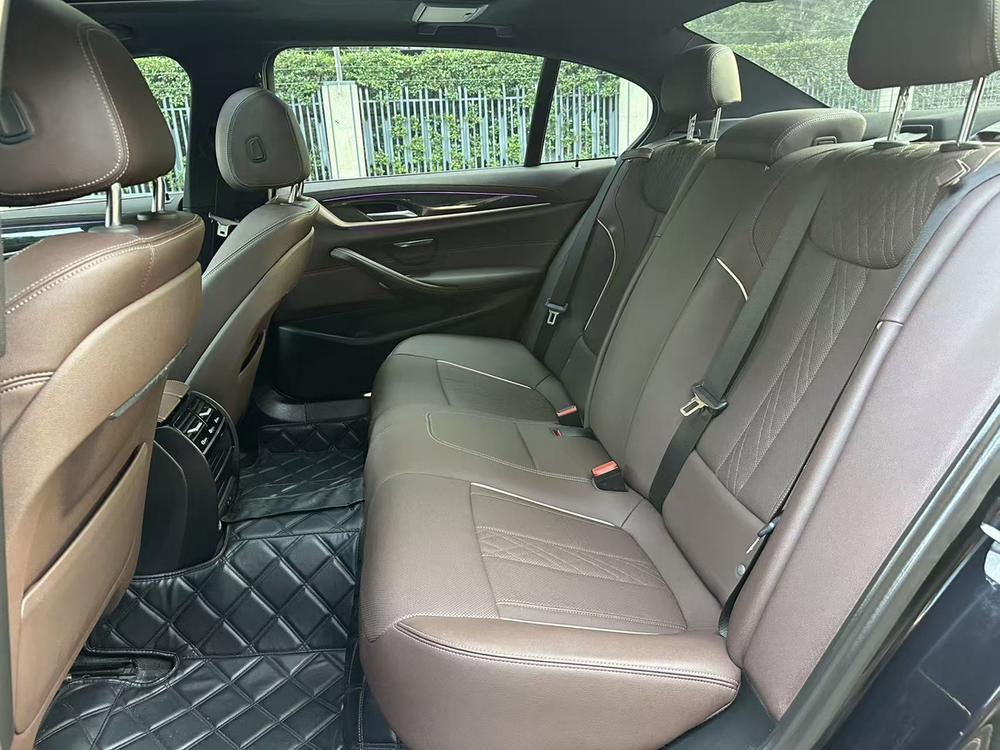 BMW BMW 5-Series