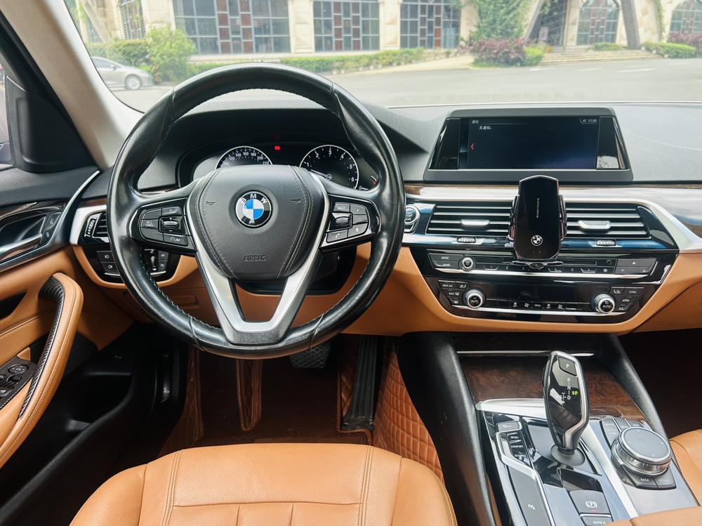 BMW BMW 5-Series