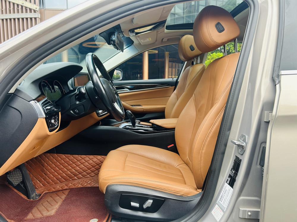 BMW BMW 5-Series