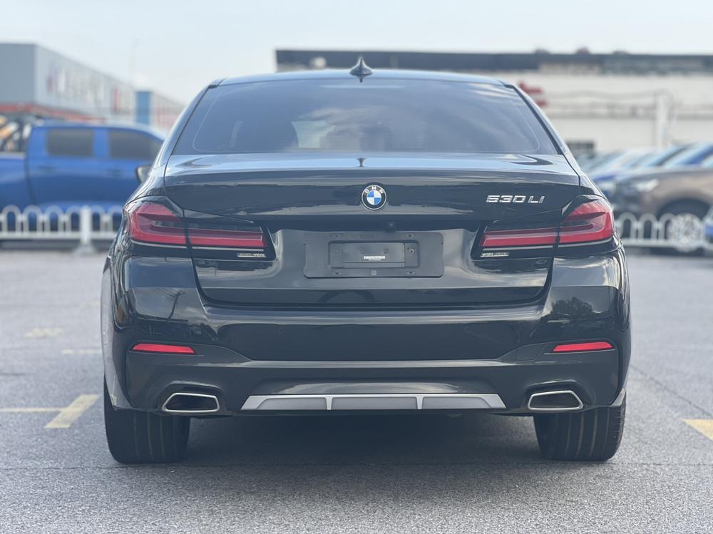 BMW BMW 5-Series
