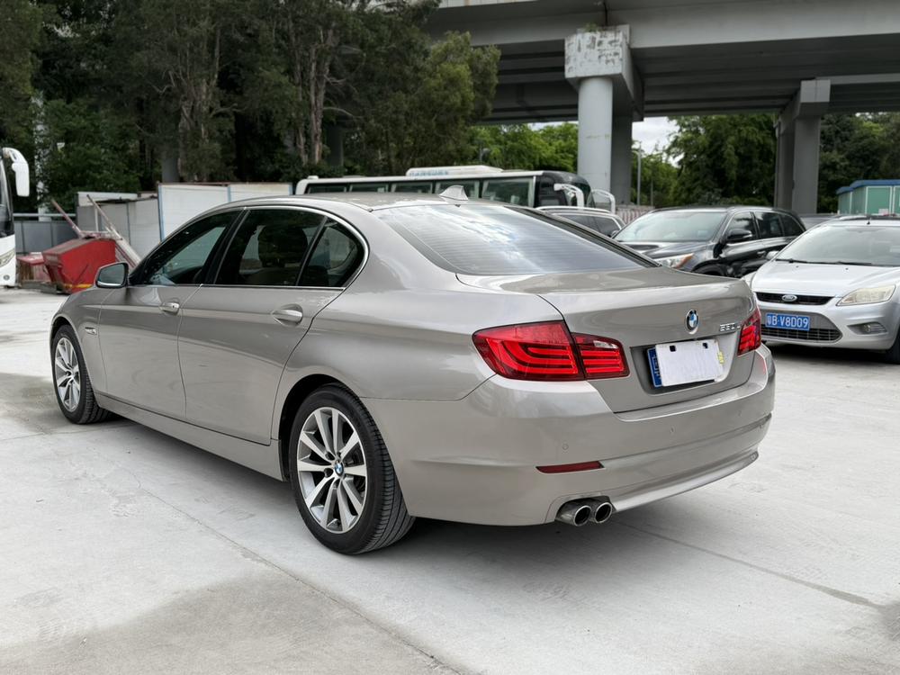 BMW BMW 5-Series