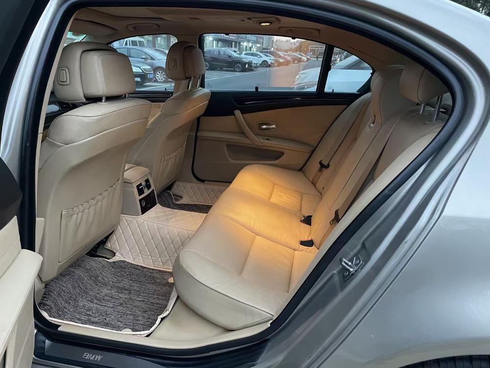 BMW BMW 5-Series