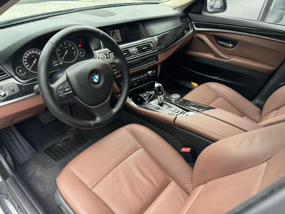 BMW BMW 5-Series