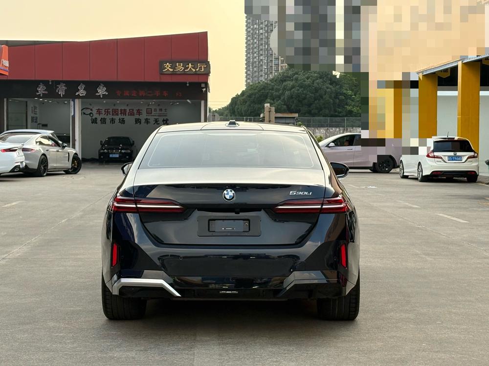 BMW BMW 5-Series