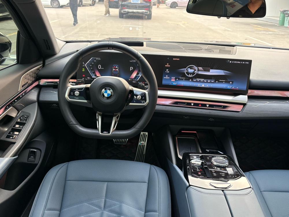 BMW BMW 5-Series