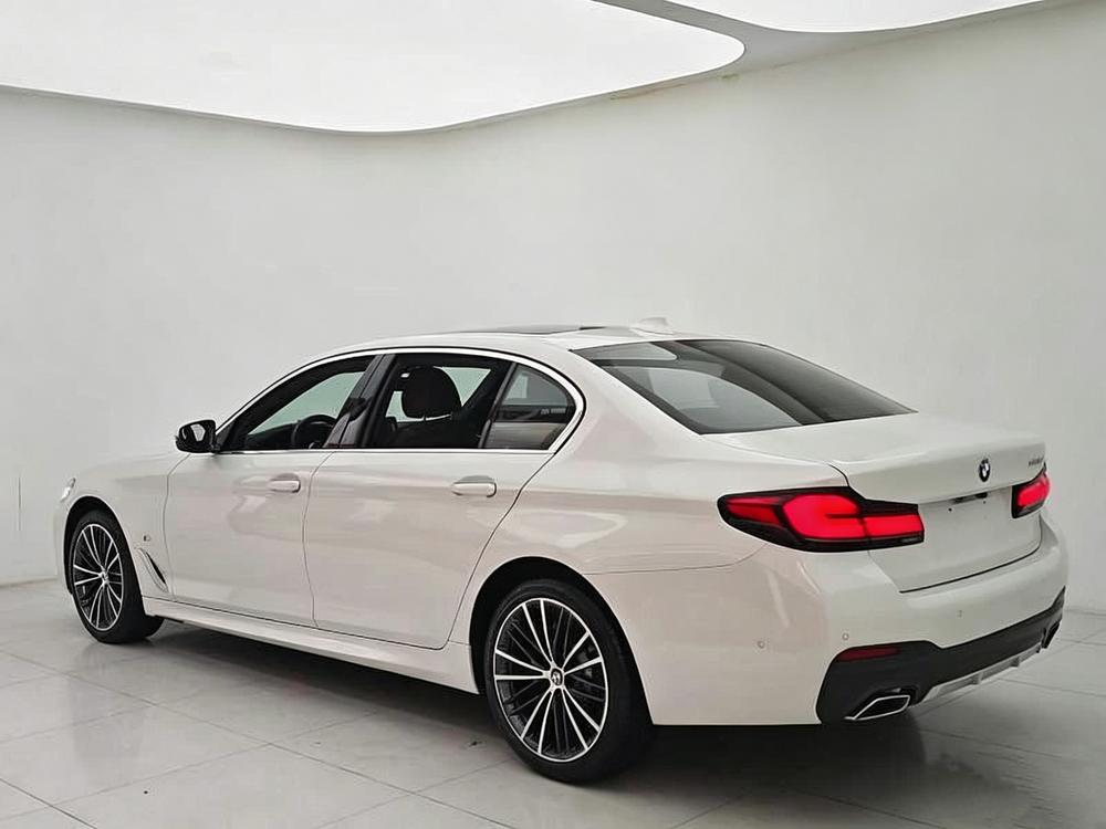 BMW BMW 5-Series