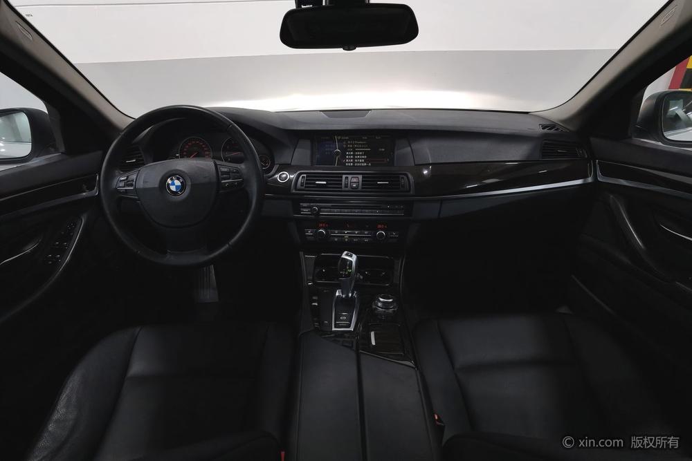 BMW BMW 5-Series