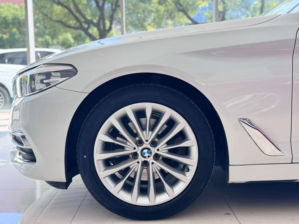 BMW BMW 5-Series