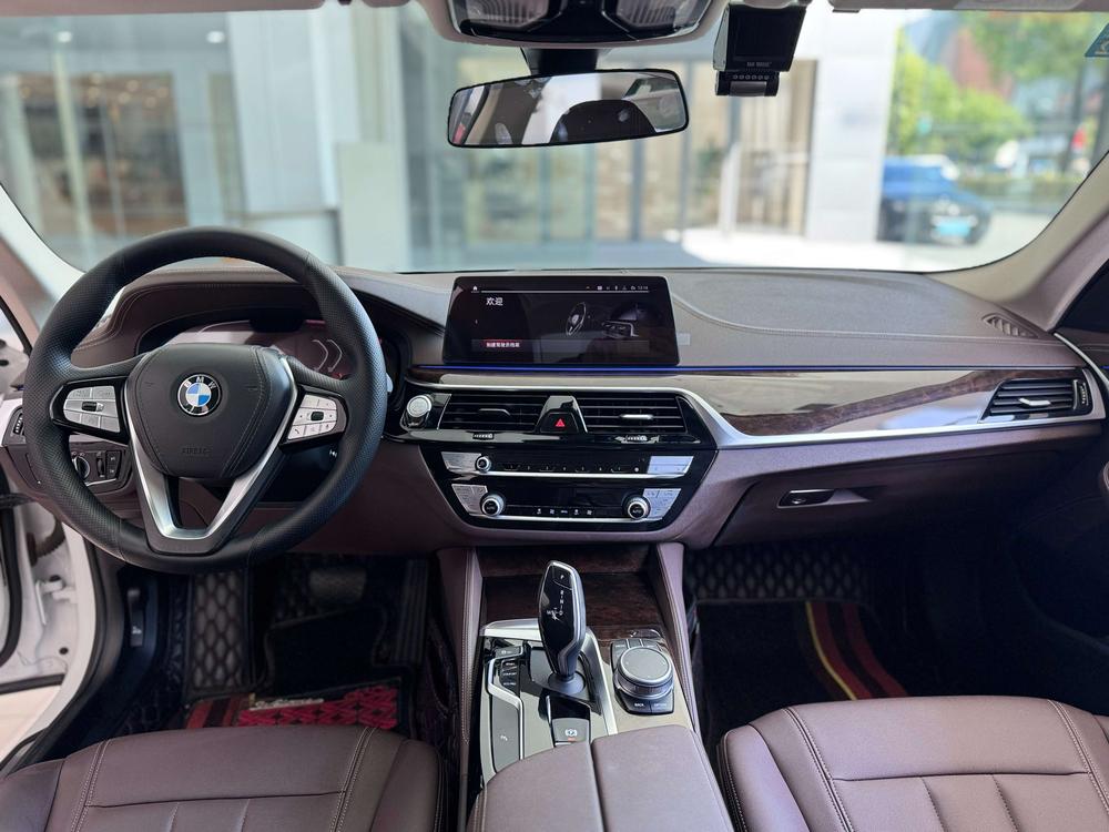 BMW BMW 5-Series