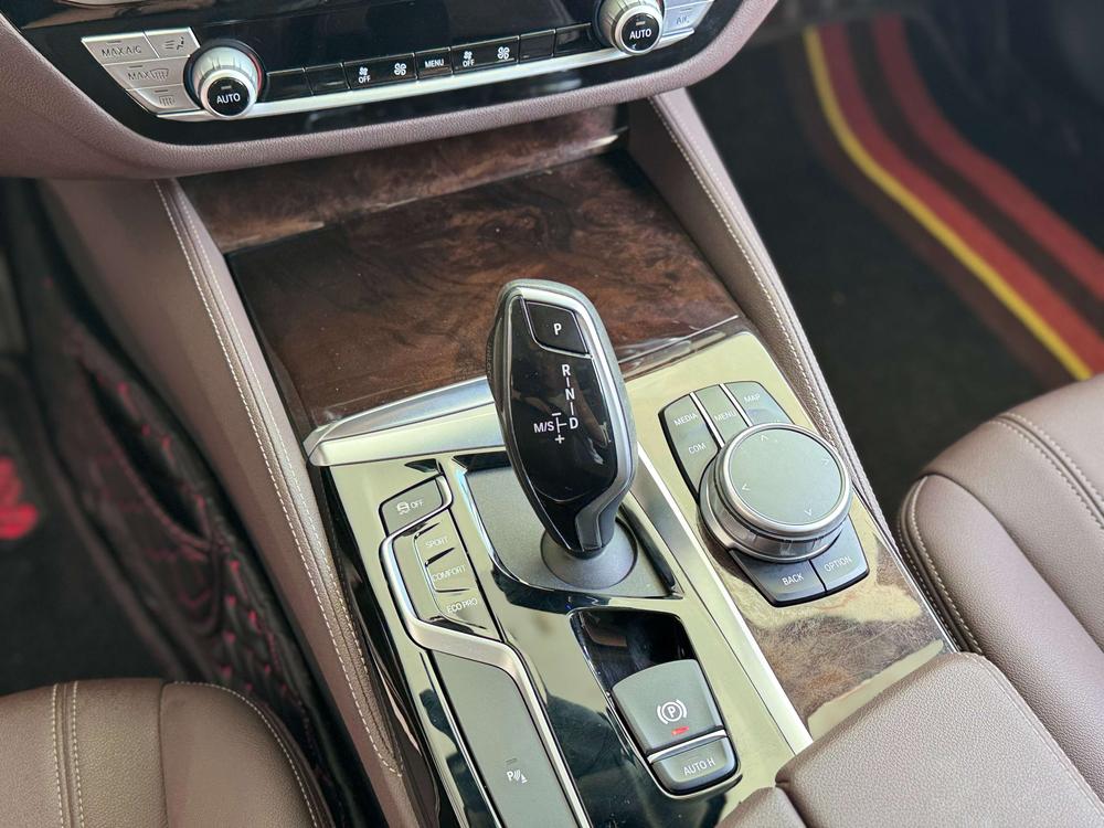 BMW BMW 5-Series