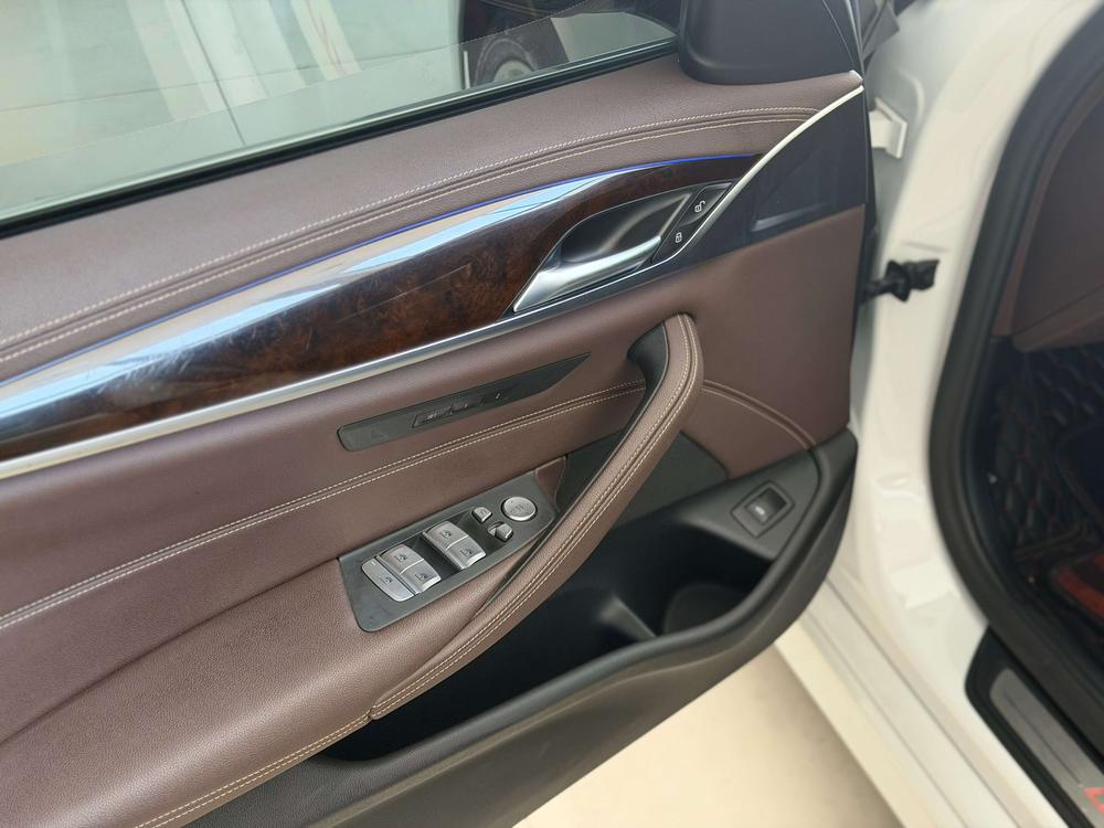 BMW BMW 5-Series