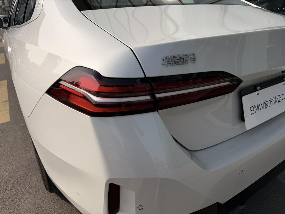 BMW BMW 5-Series
