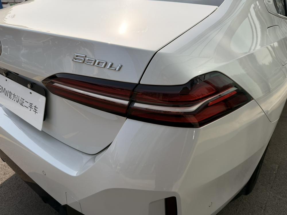 BMW BMW 5-Series