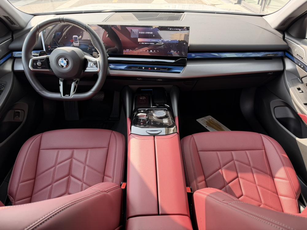 BMW BMW 5-Series