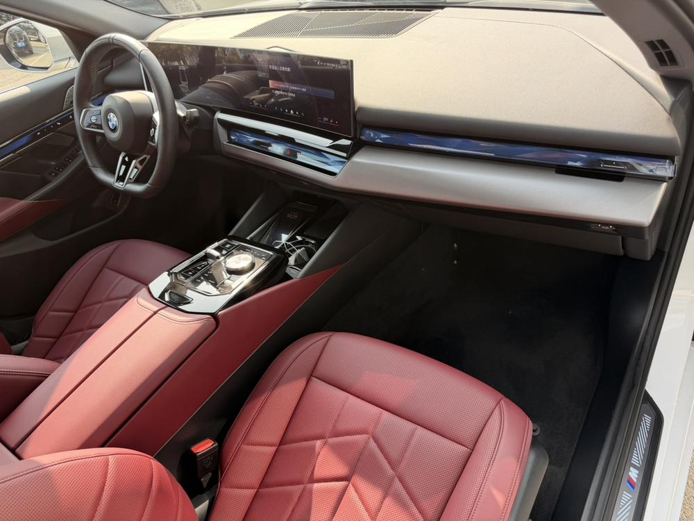 BMW BMW 5-Series