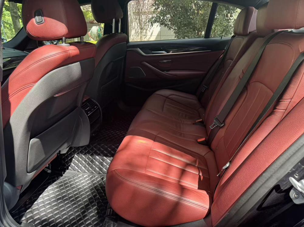 BMW BMW 5-Series
