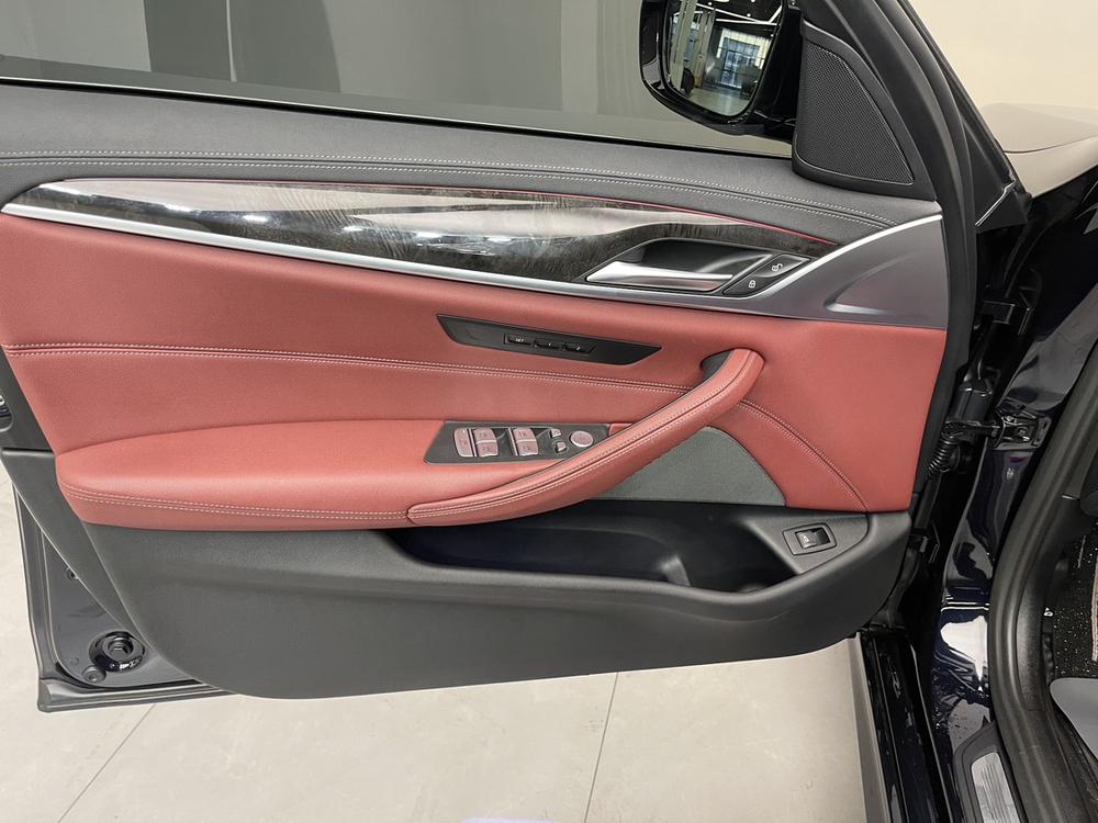 BMW BMW 5-Series