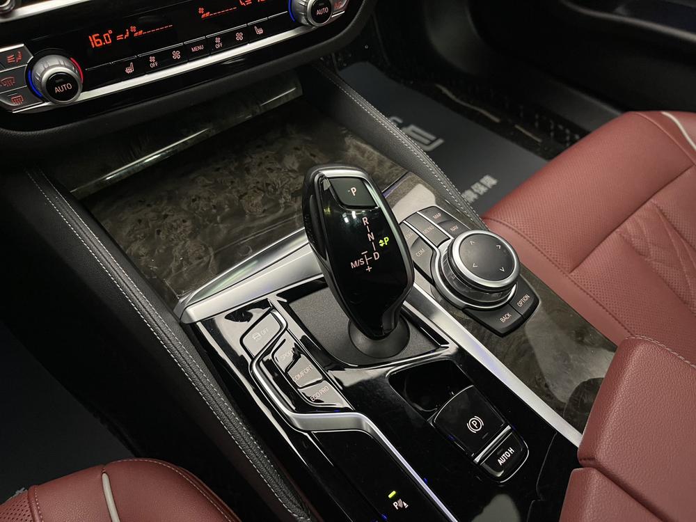 BMW BMW 5-Series