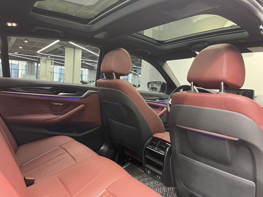 BMW BMW 5-Series