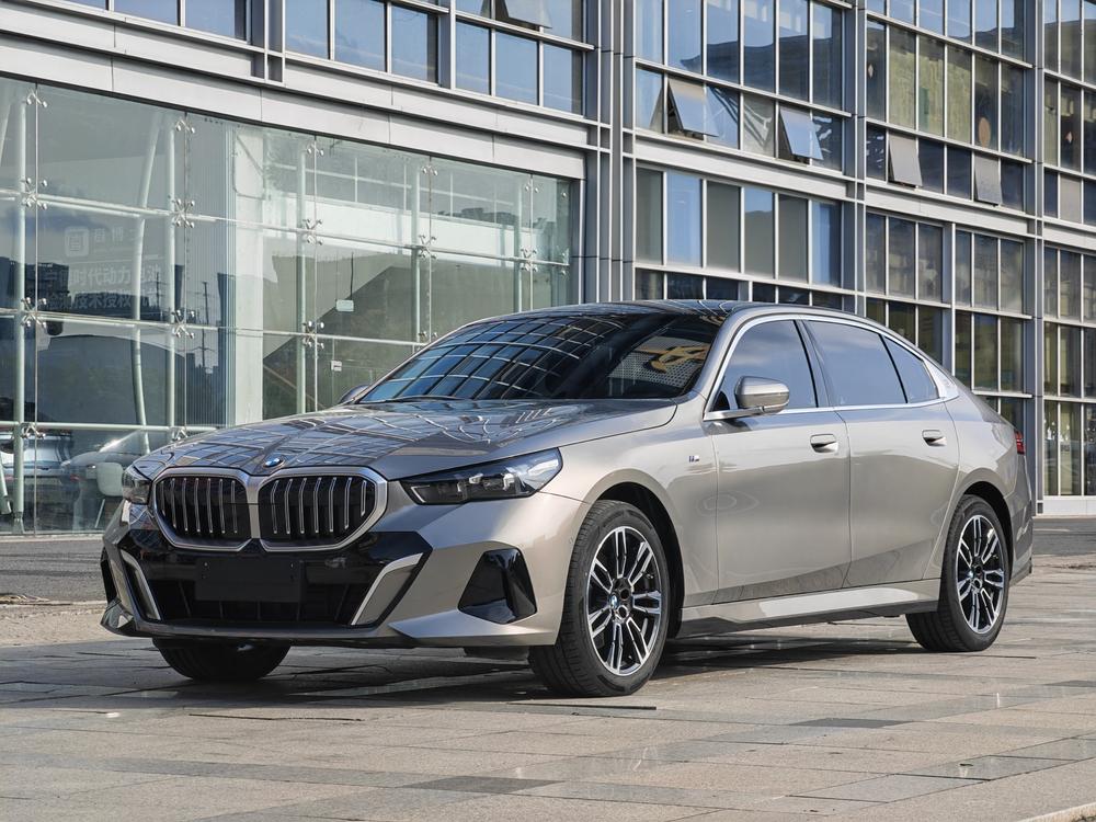 BMW BMW 5-Series