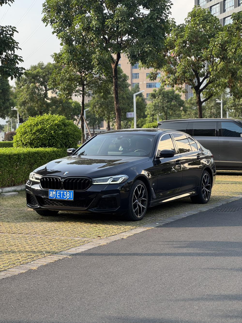 BMW BMW 5-Series