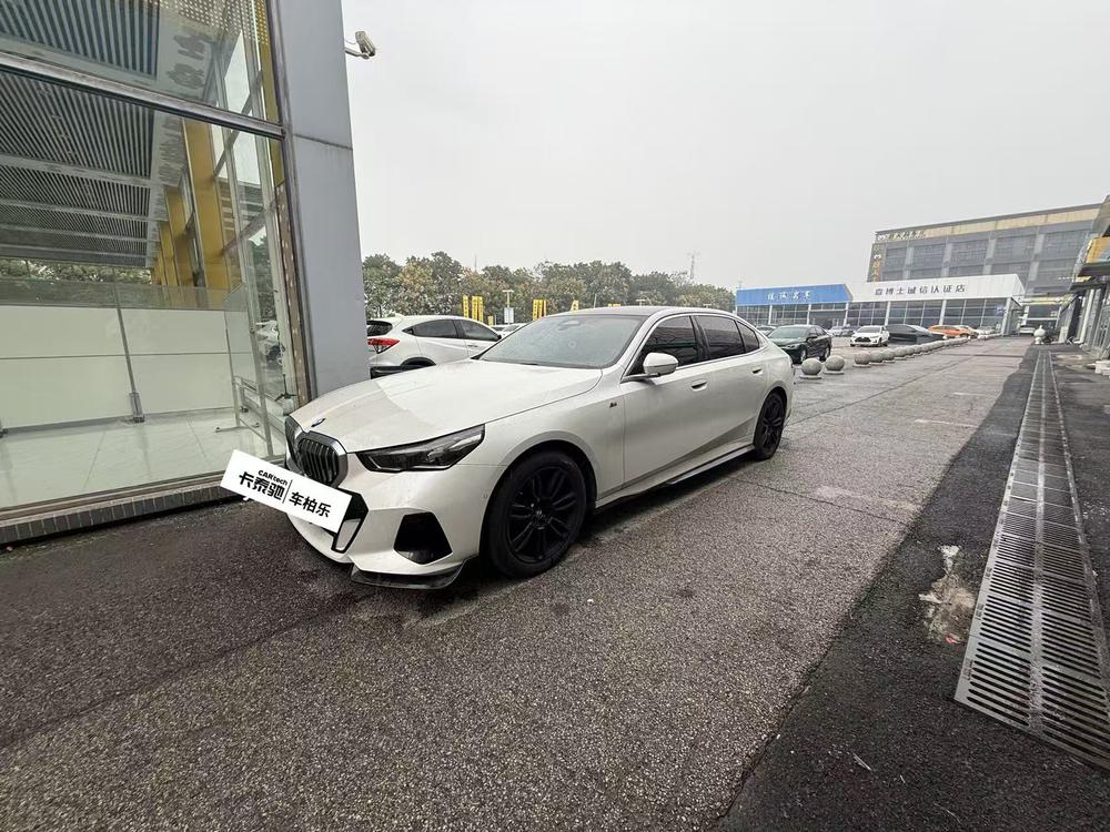 BMW BMW 5-Series