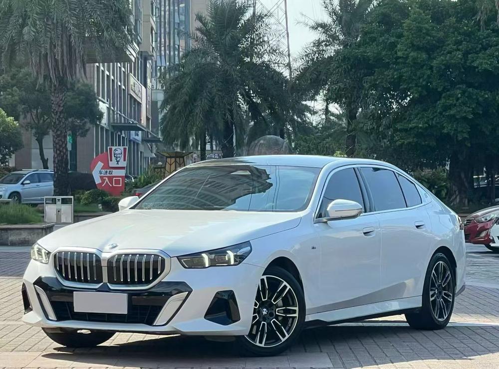 BMW BMW 5-Series