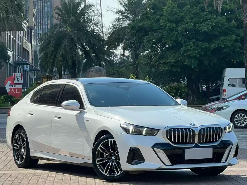 BMW BMW 5-Series