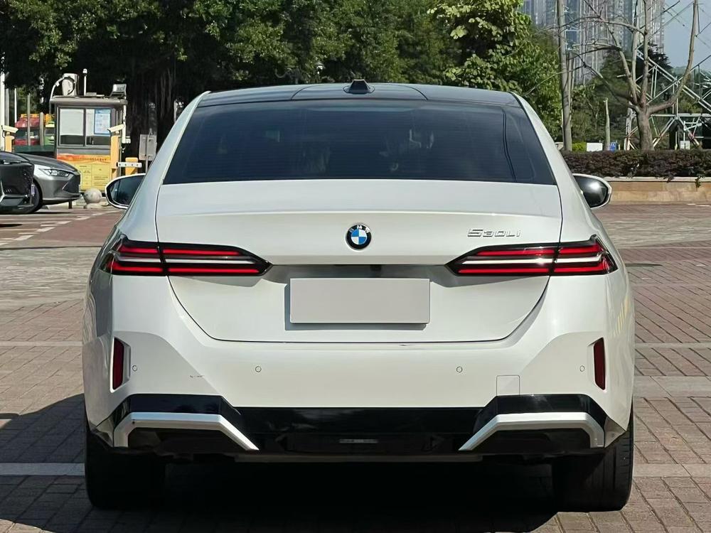 BMW BMW 5-Series