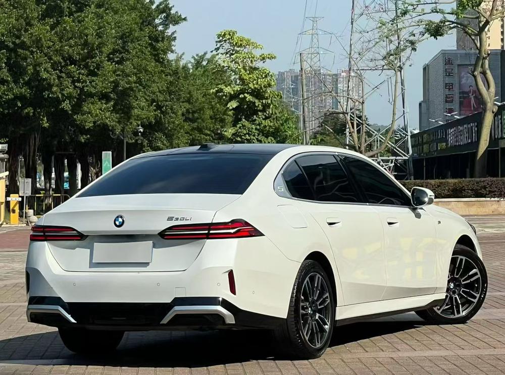 BMW BMW 5-Series