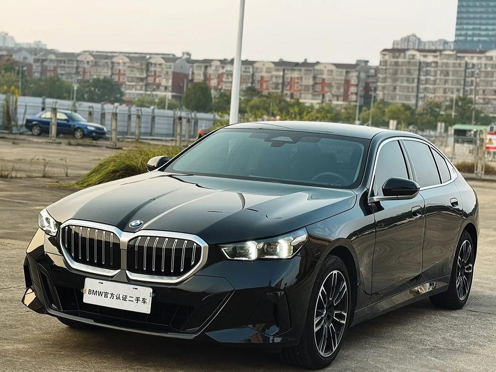 BMW BMW 5-Series