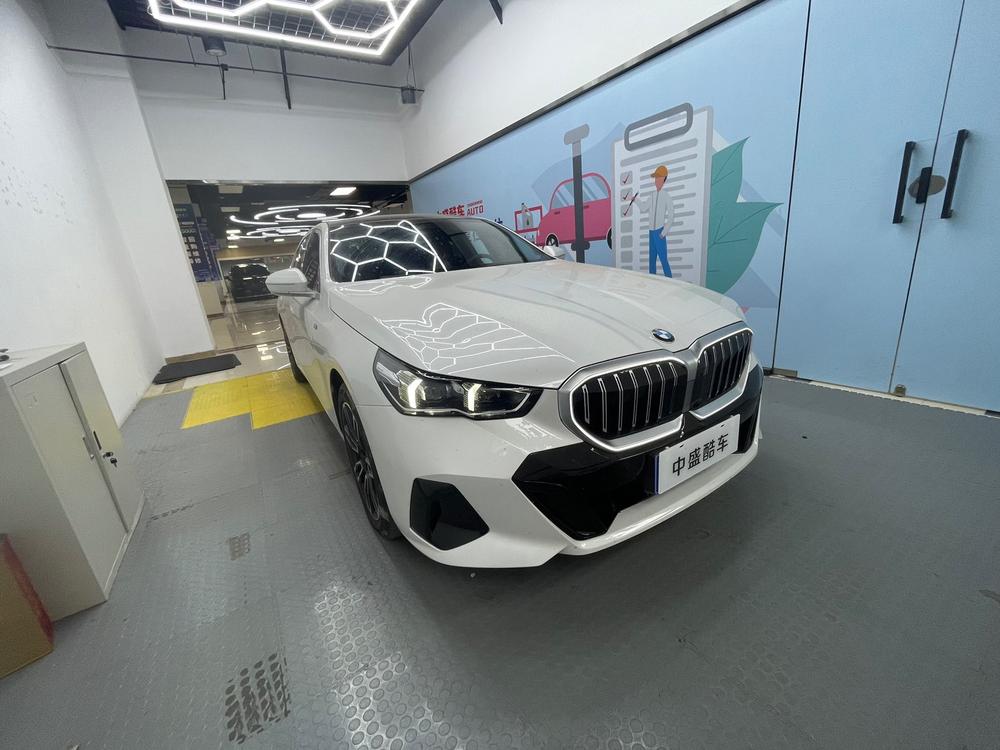 BMW BMW 5-Series