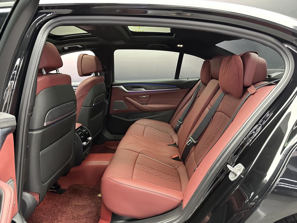 BMW BMW 5-Series