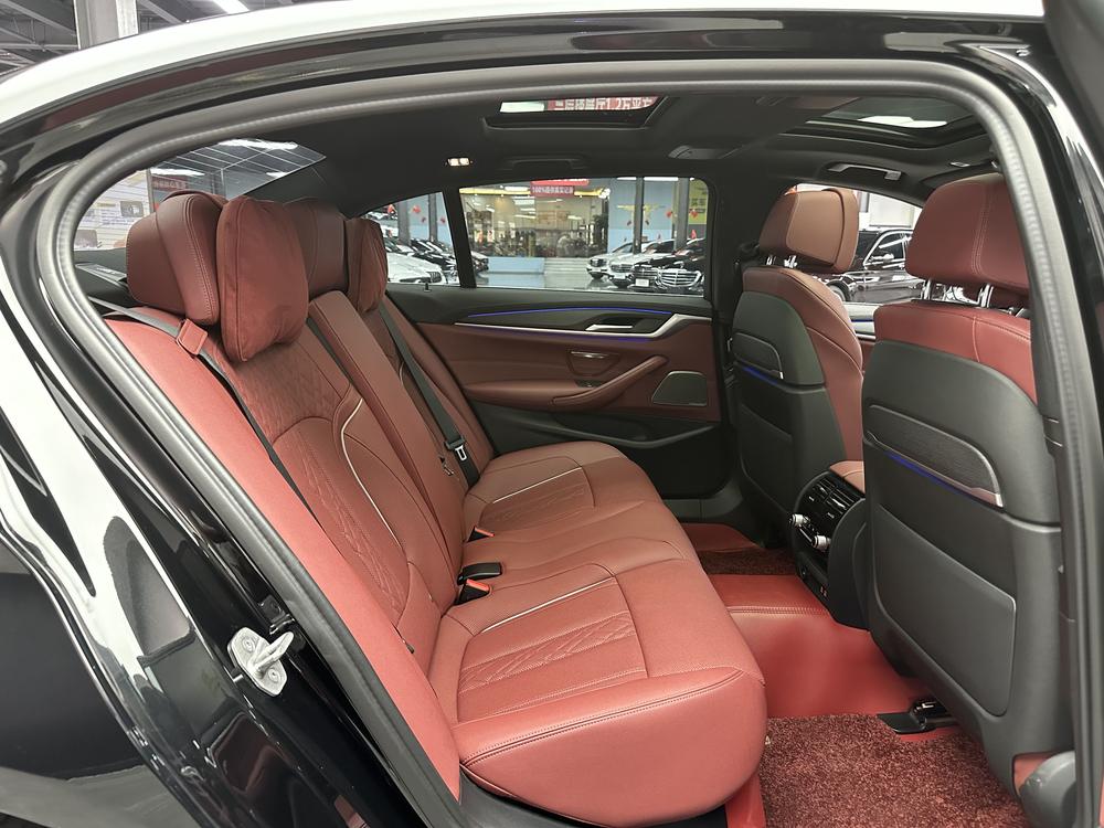 BMW BMW 5-Series