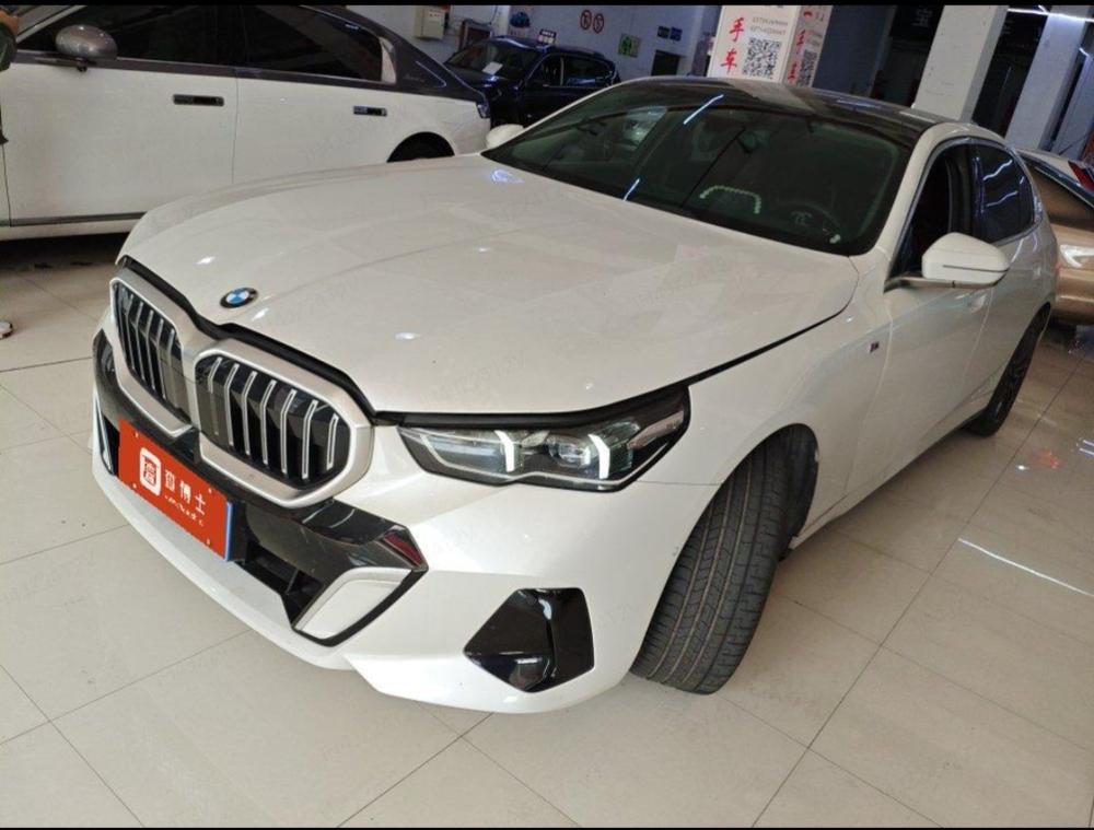 BMW BMW 5-Series
