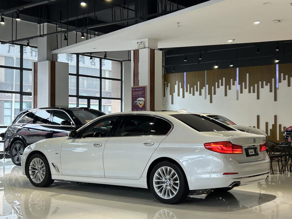 BMW BMW 5-Series