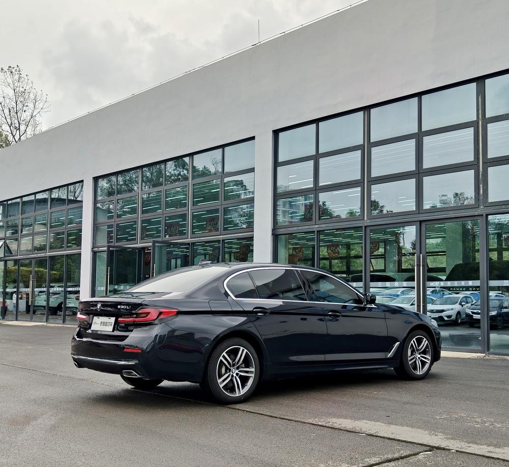 BMW BMW 5-Series